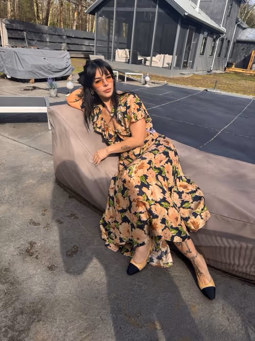 Item #29922453870928726939585553599443170250880733332780005419958459762110858526725 Media