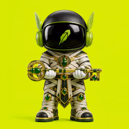 Robinhood Toy #748 — Royal Mace Bearer