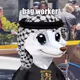 852