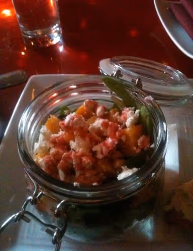 Treehouse accommodation stays