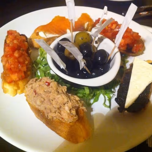 Savannah wildlife encounters