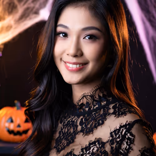 Halloween Asian Beauty