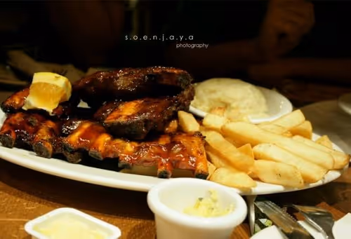 Desert oasis retreats