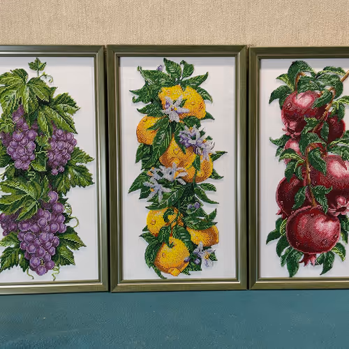 Фрукти. Картини вишиті бісером