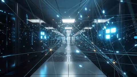Digital information travels through fiber optic cables_yyt