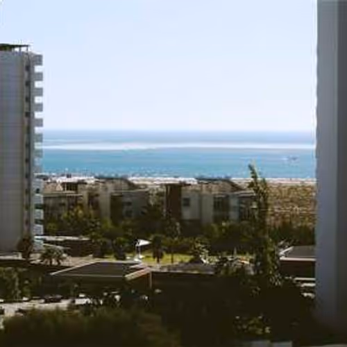 Rising huddle wipeout