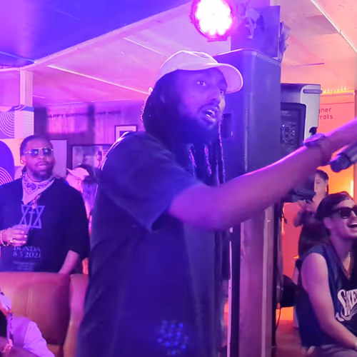 The First Ever Coachella Video Performance Onchain ("Neybors" by Heno.)