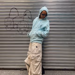 Zora Posts