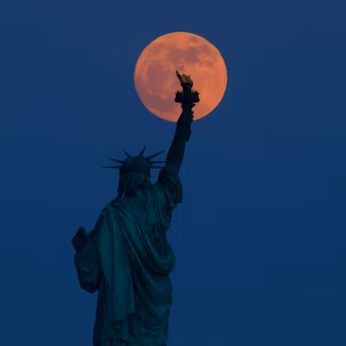 freedom of the moon 9