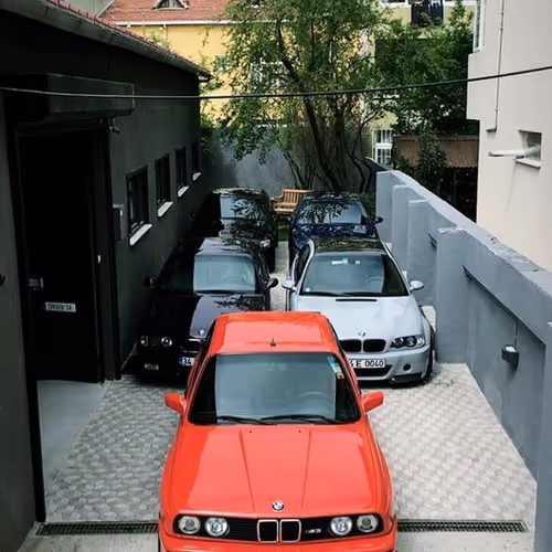 BMW
